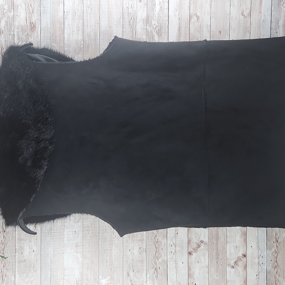 Steve Madden, Women's Faux Fur and suede 3/4 length Vest, Sz M - Picture 3 of 11